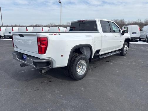 2026 Chevrolet Silverado 3500 LT