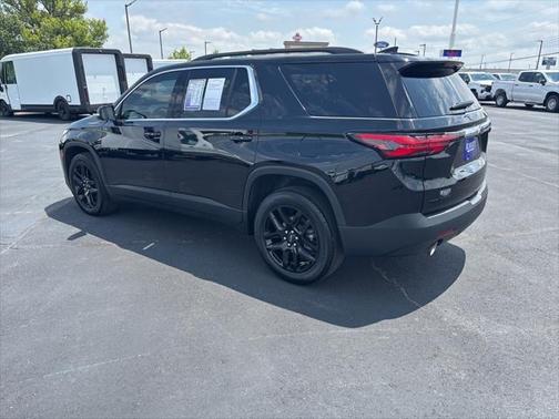 2022 Chevrolet Traverse LT Cloth