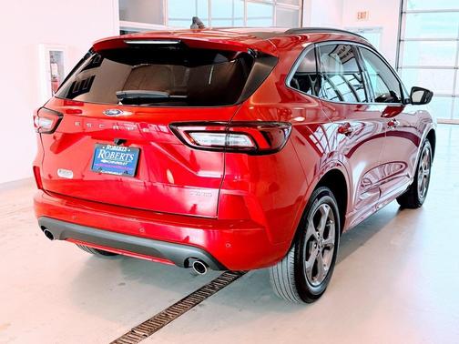 2023 Ford Escape ST-Line Select