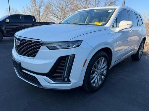 2022 Cadillac XT6 Premium Luxury AWD