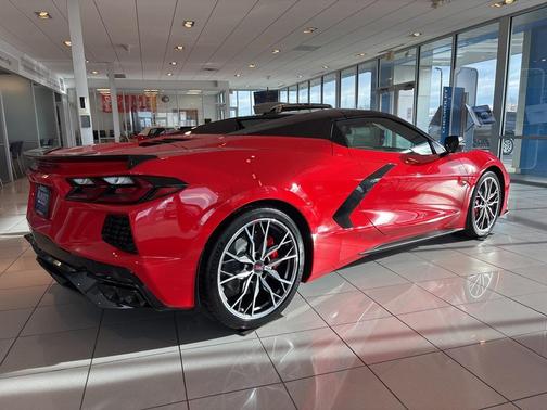 2026 Chevrolet Corvette Stingray w/2LT