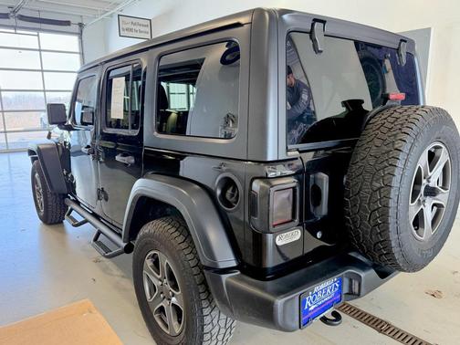 2018 Jeep Wrangler Unlimited Sport