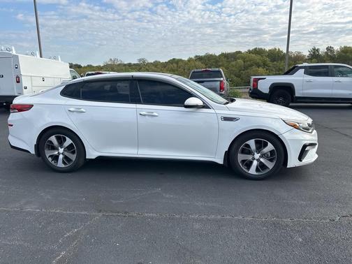 2019 Kia Optima S