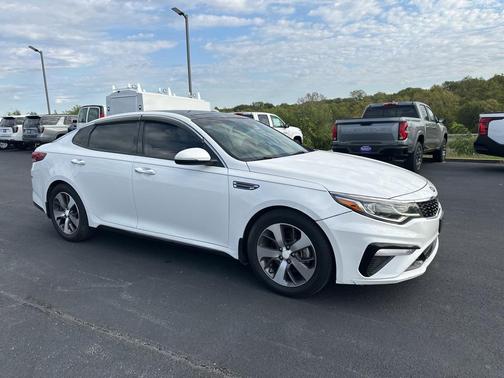 2019 Kia Optima S