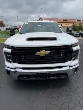 Summit White 2026 Chevrolet Silverado 3500 Work Truck