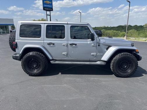 2020 Jeep Wrangler Unlimited Sahara