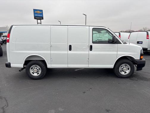 Summit White 2025 Chevrolet Express 2500 Work Van