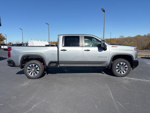 2026 Chevrolet Silverado 2500 Custom