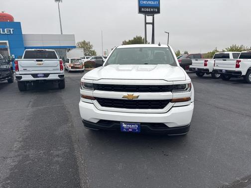 2018 Chevrolet Silverado 1500 Custom