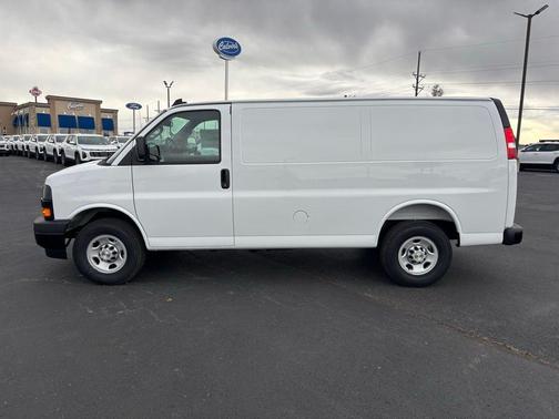 Summit White 2025 Chevrolet Express 2500 Work Van