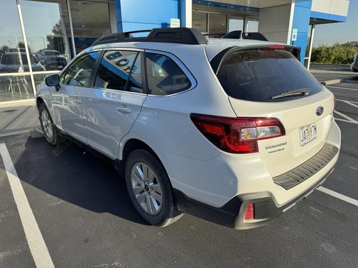 2018 Subaru Outback 2.5i Premium
