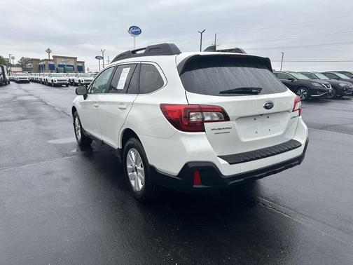2018 Subaru Outback 2.5i Premium
