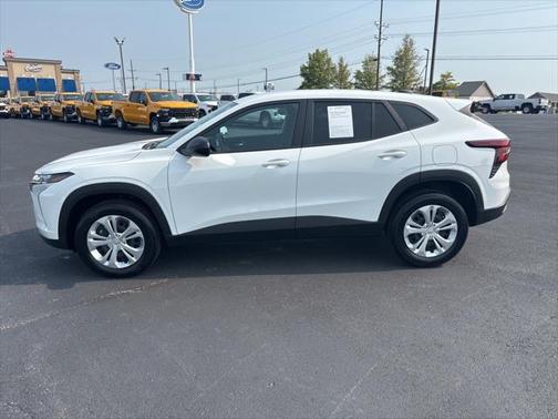 2025 Chevrolet Trax LS