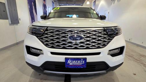 Star White Metallic Tri-Coat 2023 Ford Explorer Platinum