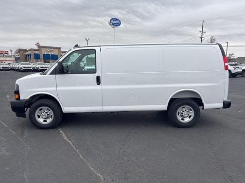 2025 Chevrolet Express 2500 RWD 2500 Regular Wheelbase WT