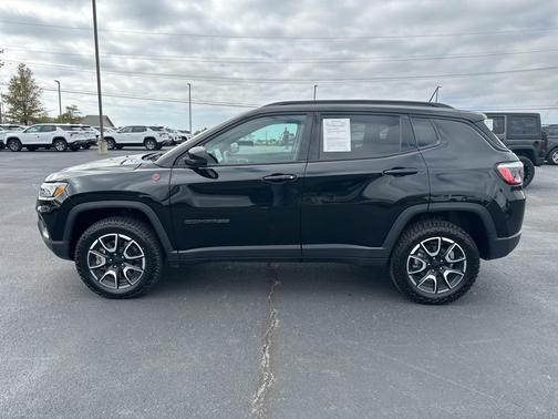 2024 Jeep Compass Trailhawk