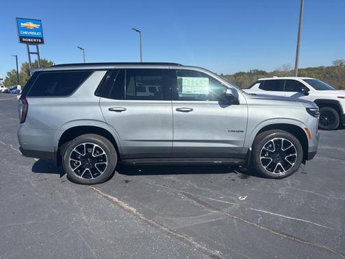 2026 Chevrolet Tahoe 4WD RST