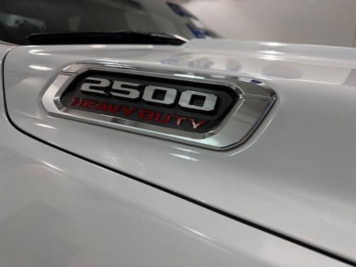 Bright White Clearcoat 2021 RAM 2500 Big Horn Crew Cab 4x4 6'4' Box