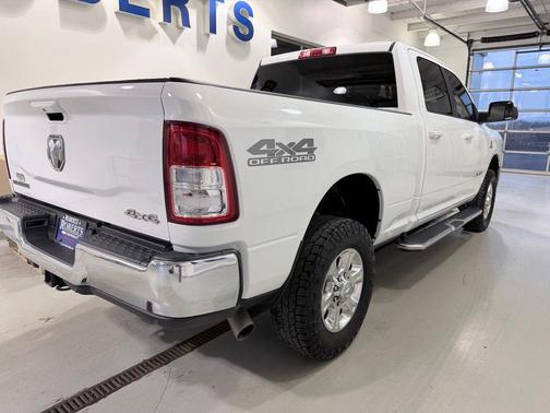 Bright White Clearcoat 2021 RAM 2500 Big Horn Crew Cab 4x4 6'4' Box
