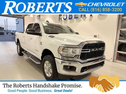 Bright White Clearcoat 2021 RAM 2500 Big Horn Crew Cab 4x4 6'4' Box