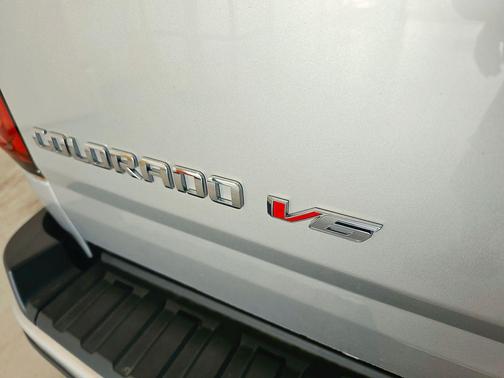 Silver Ice Metallic 2018 Chevrolet Colorado Z71