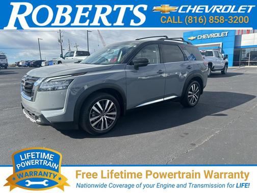 2022 Nissan Pathfinder Platinum 4WD