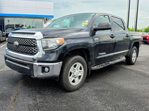 Midnight Black Metallic 2021 Toyota Tundra SR5