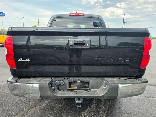 Midnight Black Metallic 2021 Toyota Tundra SR5