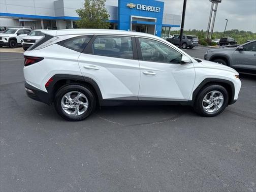 2024 Hyundai TUCSON SE