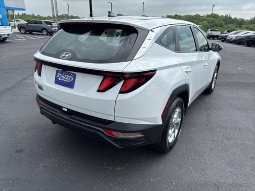 2024 Hyundai TUCSON SE