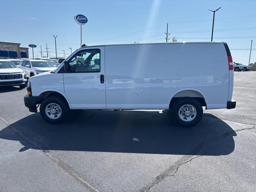 2025 Chevrolet Express 2500 RWD 2500 Regular Wheelbase WT