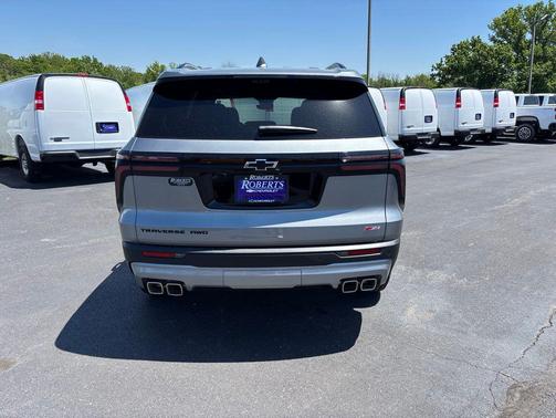 Sterling Gray Metallic 2026 Chevrolet Traverse AWD Z71