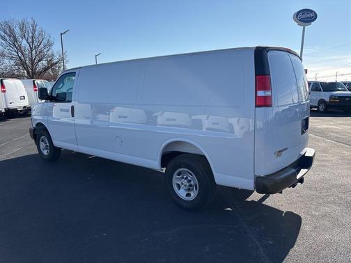 2025 Chevrolet Express 3500 RWD 3500 Extended Wheelbase WT