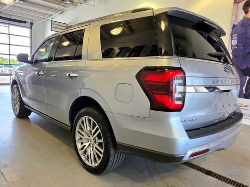 Silver Metallic 2024 Ford Expedition Limited