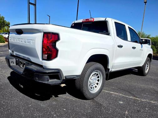 Summit White 2024 Chevrolet Colorado WT