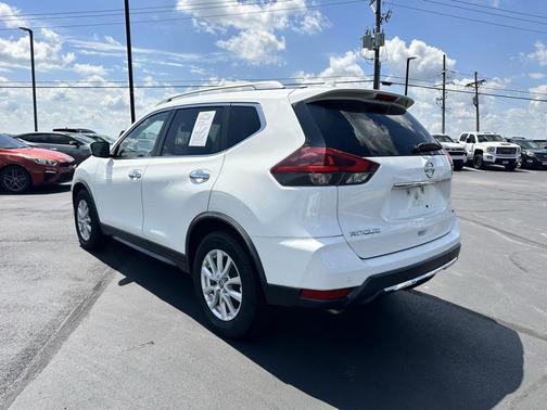 2020 Nissan Rogue SV
