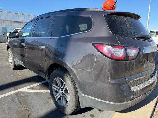 2017 Chevrolet Traverse 2LT