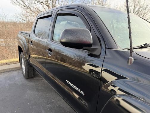 2013 Toyota Tacoma Base