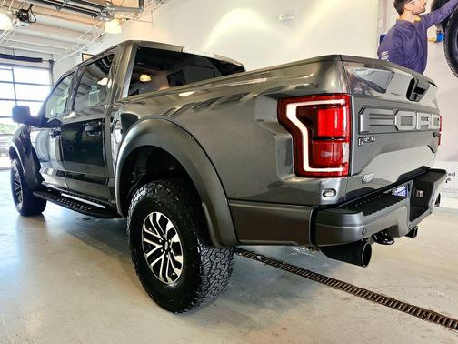 Magnetic 2020 Ford F-150 Raptor