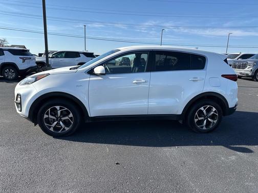 2022 Kia Sportage LX