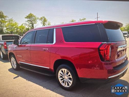 2023 GMC Yukon XL SLT