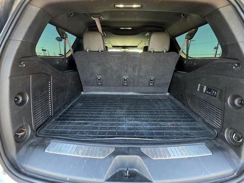 Summit White 2021 GMC Yukon XL 4WD AT4