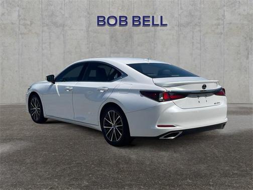 2022 Lexus ES 350 Base