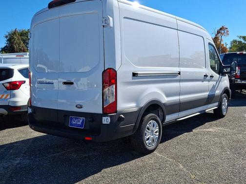 2024 Ford E-Transit T-350 Medium Roof