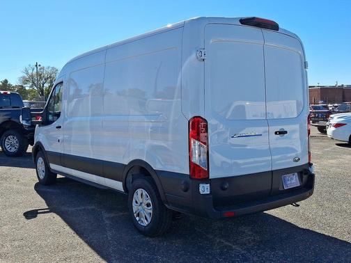 2024 Ford E-Transit T-350 Medium Roof