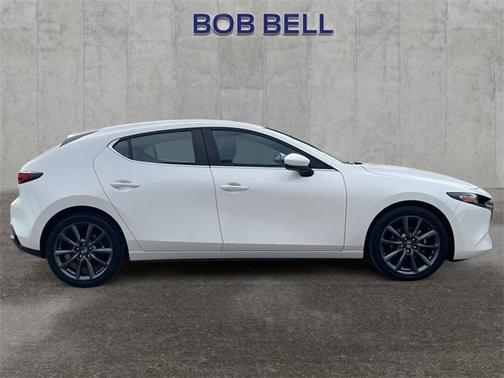 2022 Mazda Mazda3 FWD w/Preferred Package