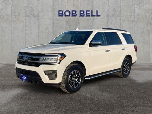 Star White Metallic Tri-Coat 2023 Ford Expedition XLT