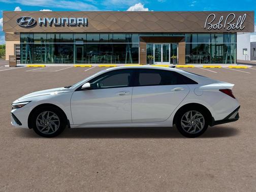 2025 Hyundai ELANTRA HEV SEL Sport