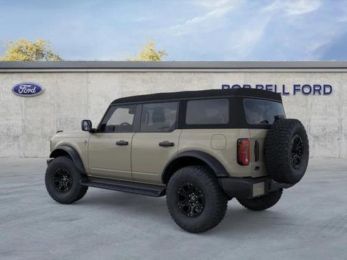 Desert Sand 2026 Ford Bronco Outer Banks