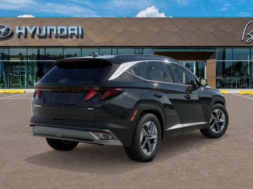Phantom Black 2026 Hyundai TUCSON SEL Plus